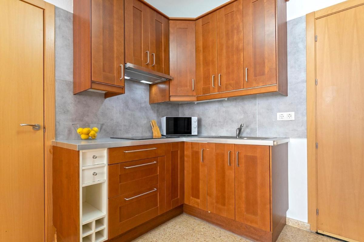 -Malagasunapts- West Beach Malaga Seafood & Relax Buitenkant foto