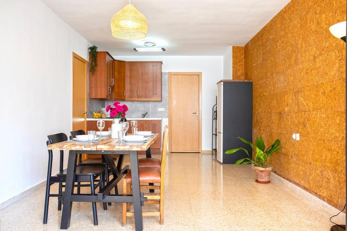 -Malagasunapts- West Beach Malaga Seafood & Relax Buitenkant foto