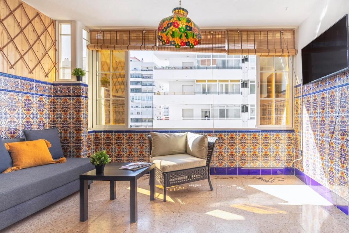 -Malagasunapts- West Beach Malaga Seafood & Relax Buitenkant foto